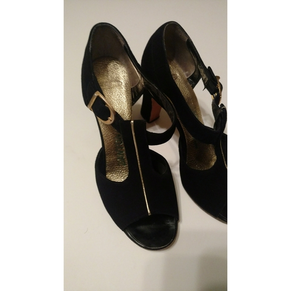 Black suede peep toe heels with Gold stripe - Picture 3 of 4